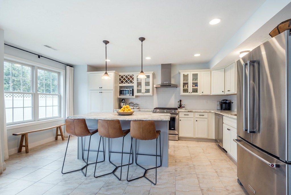 17 Rockingham Drive, Unit 135 Lowell, MA 01852 - Photo 7 of 18 Gallery Image 7