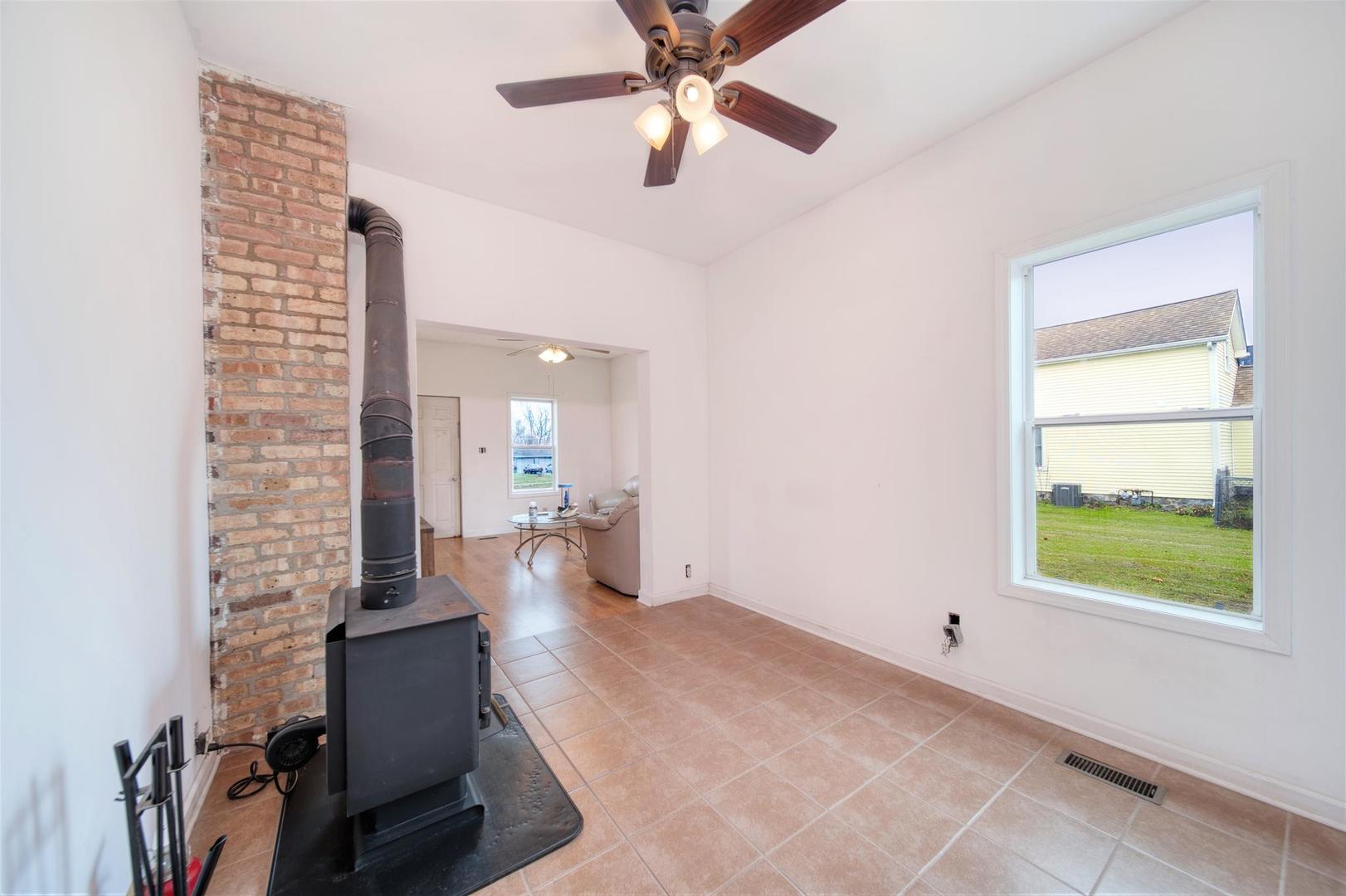 11611 Maple Avenue Hebron, IL 60034 - Photo 11 of 17 a very nice looking room with a large window