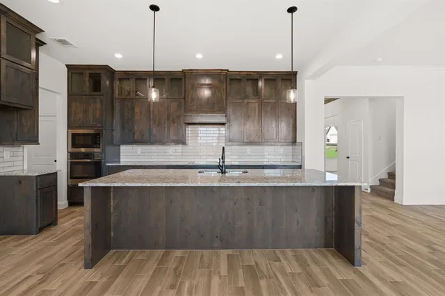 $619,500 | 441 Paradise Ridge Drive, Waxahachie, TX 75167