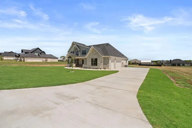 $619,500 | 441 Paradise Ridge Drive, Waxahachie, TX 75167