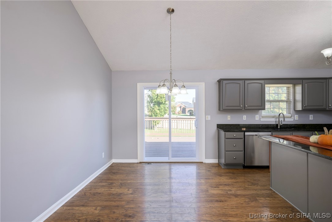 1034 Brookstone Court Georgetown, IN 47122 - Photo 11 of 44