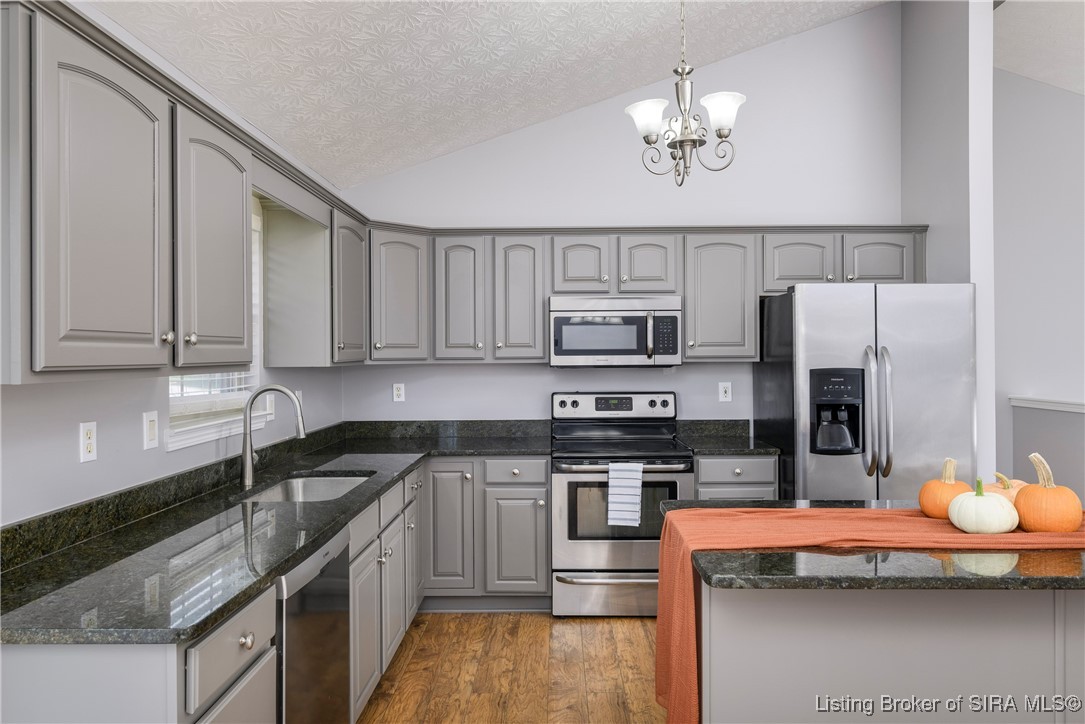 1034 Brookstone Court Georgetown, IN 47122 - Photo 14 of 44