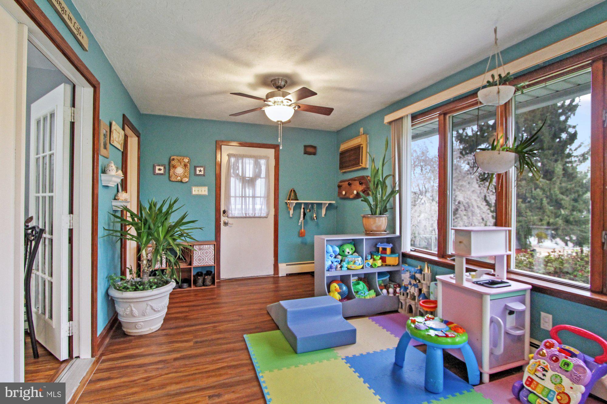 4063 Old Orchard Road York, PA 17402 - Photo 11 of 28 Gallery Image 11