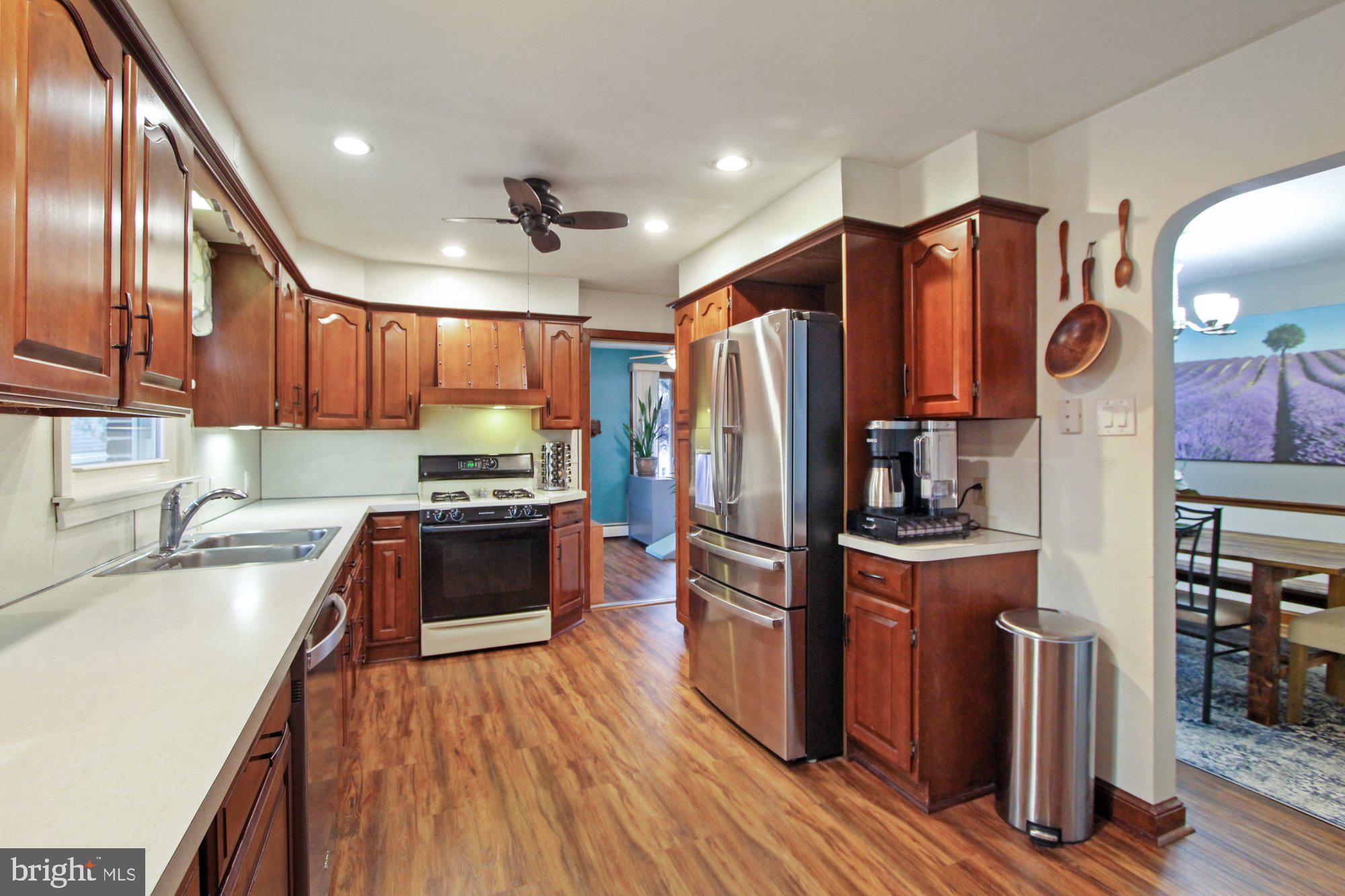 4063 Old Orchard Road York, PA 17402 - Photo 8 of 28 Gallery Image 8