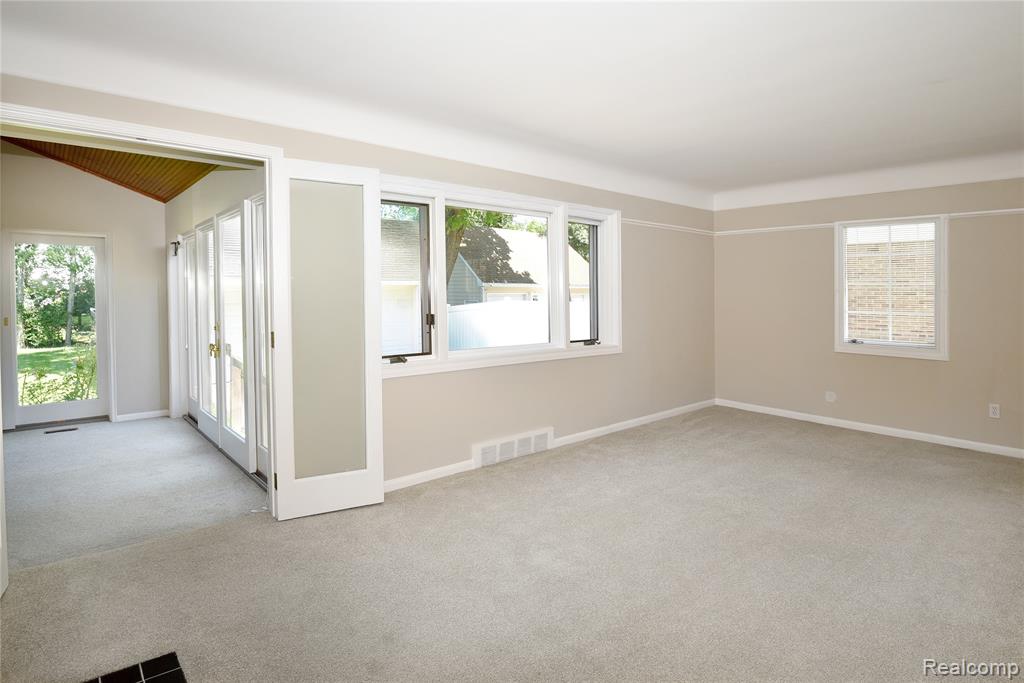 2453 Windemere Road Birmingham, MI 48009 - Photo 5 of 42