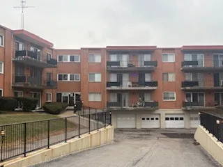 $110,000 | 940 Holbrook Road, Unit 20C, Homewood, IL 60430