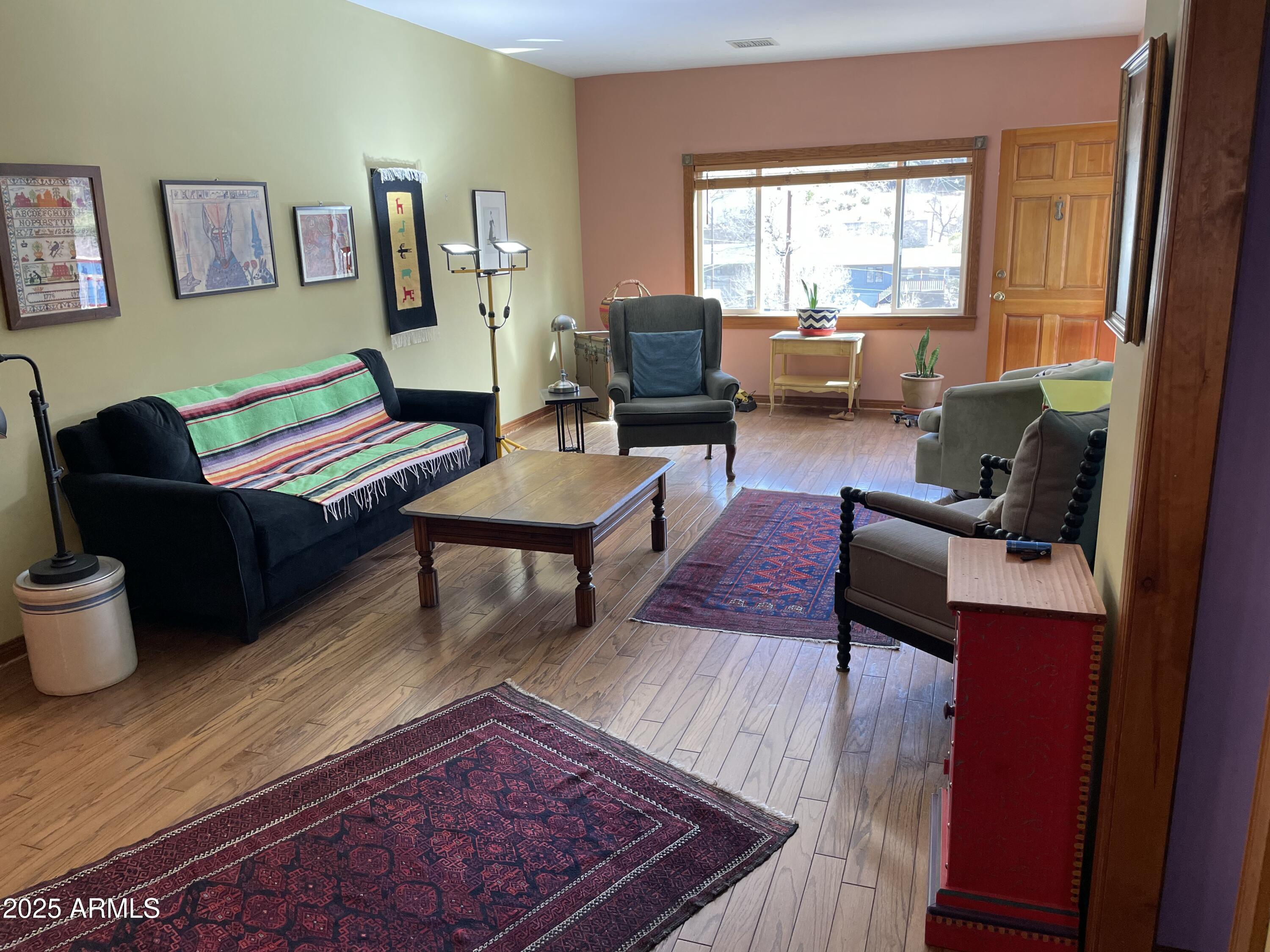 713 Warren Avenue Bisbee, AZ 85603 - Photo 8 of 26 IMG_3362(1)