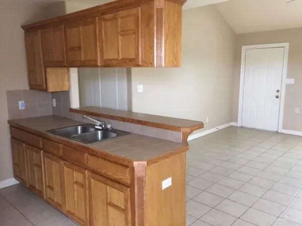 $850 | 1604 East Quail Street, Pharr, TX 78577