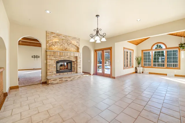 $789,900 | 876 Estate Drive, Fond du Lac, WI 54935