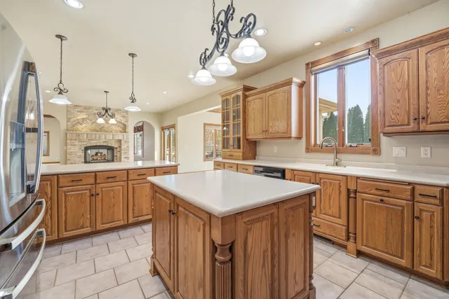 $789,900 | 876 Estate Drive, Fond du Lac, WI 54935