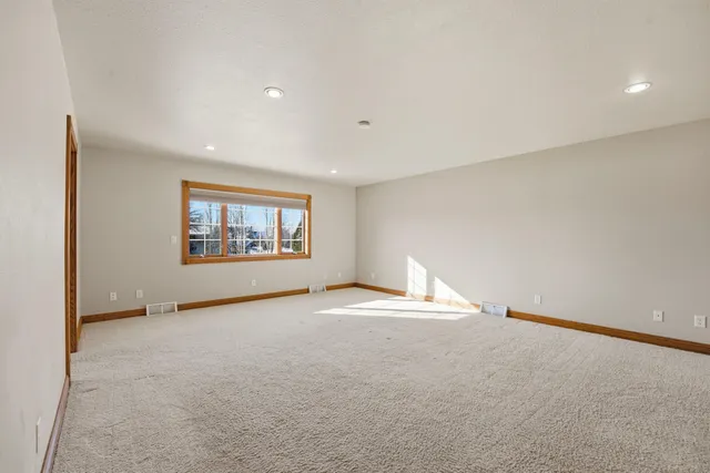 $789,900 | 876 Estate Drive, Fond du Lac, WI 54935