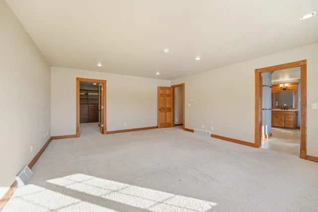 $789,900 | 876 Estate Drive, Fond du Lac, WI 54935