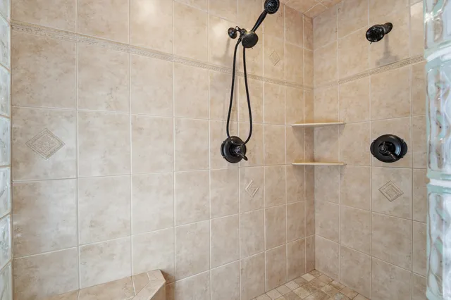 $789,900 | 876 Estate Drive, Fond du Lac, WI 54935