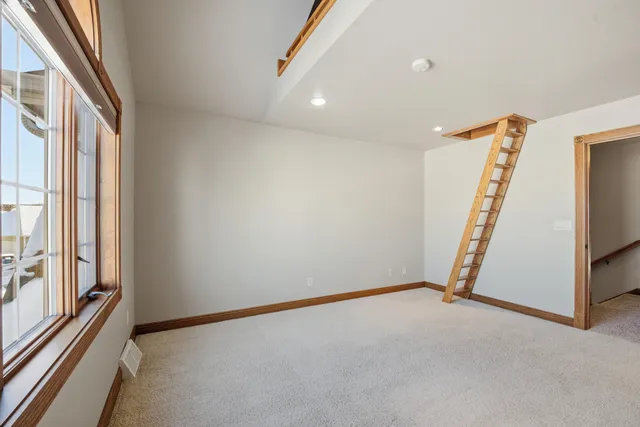 $789,900 | 876 Estate Drive, Fond du Lac, WI 54935