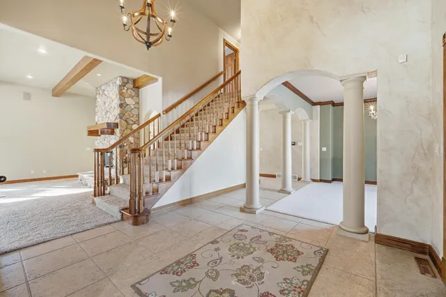 $789,900 | 876 Estate Drive, Fond du Lac, WI 54935