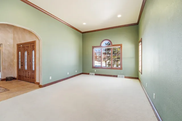 $789,900 | 876 Estate Drive, Fond du Lac, WI 54935