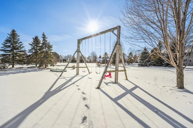 $789,900 | 876 Estate Drive, Fond du Lac, WI 54935