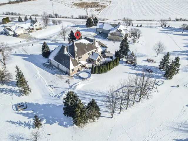 $789,900 | 876 Estate Drive, Fond du Lac, WI 54935