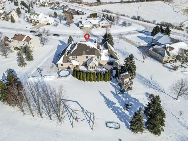 $789,900 | 876 Estate Drive, Fond du Lac, WI 54935