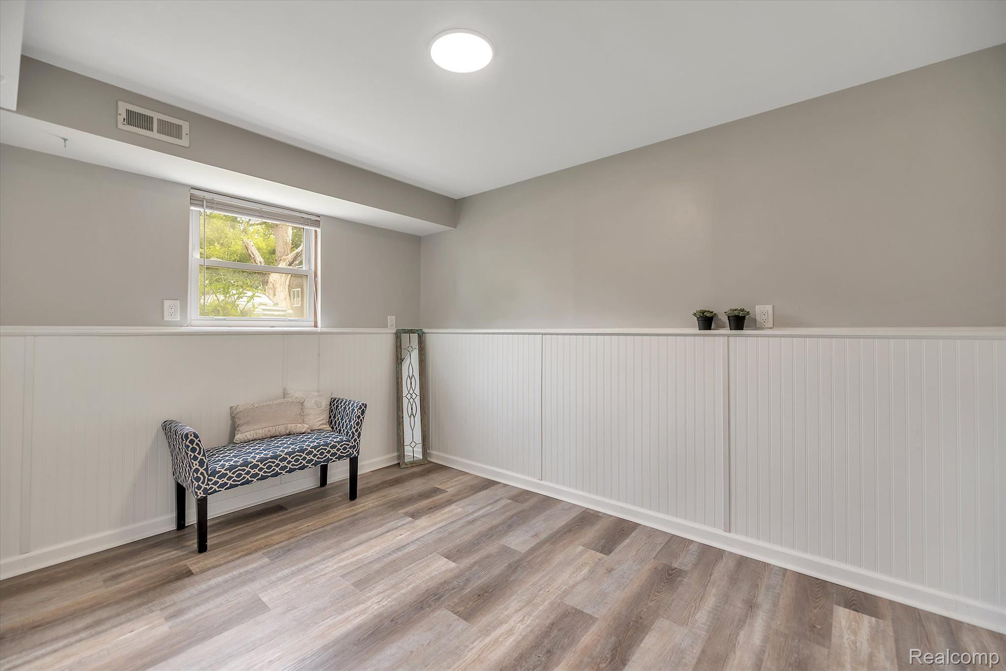 2485 Ruth Drive Fenton, MI 48430 - Photo 37 of 54 Gallery Image 37