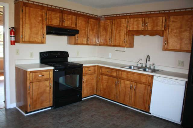 2413 Chester Harris Road Woodlawn, TN 37191 - Photo 7 of 20 Kitchen