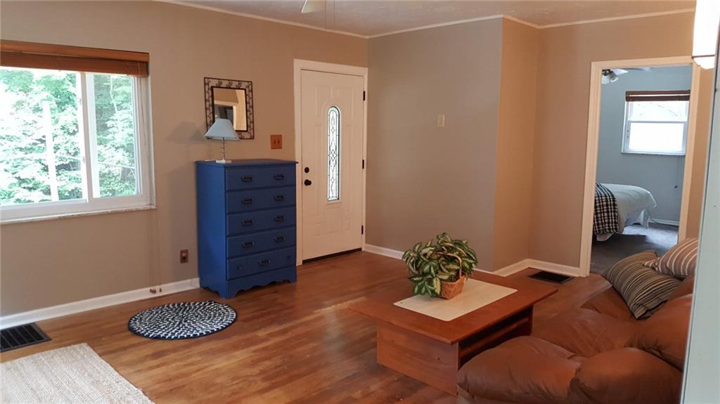 205 Segar Road Pittsburgh, PA 15243 - Photo 2 of 7 Gallery Image 2