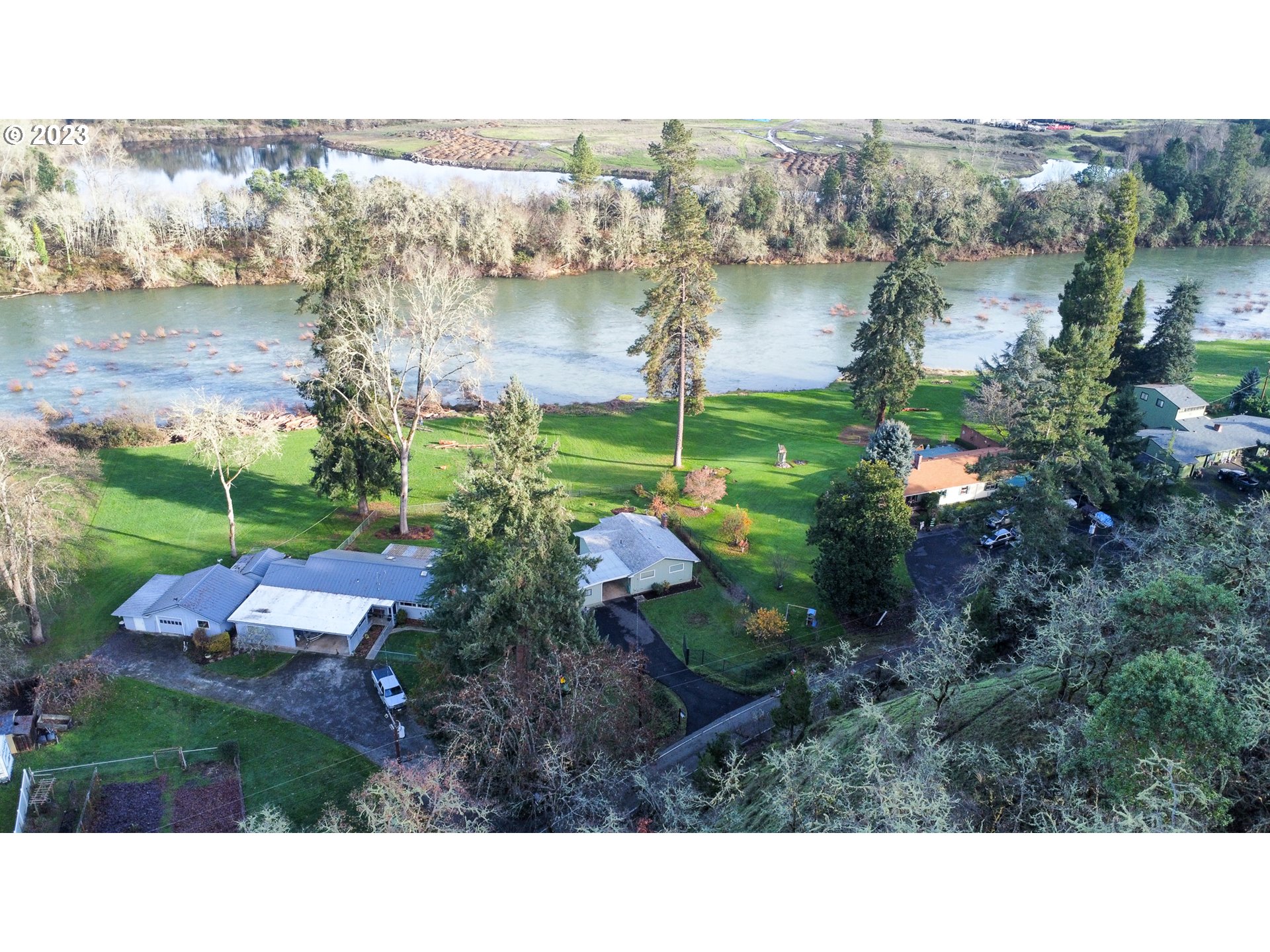 3538 Fisher Road Roseburg, OR 97471 - Photo 29 of 36 Gallery Image 29
