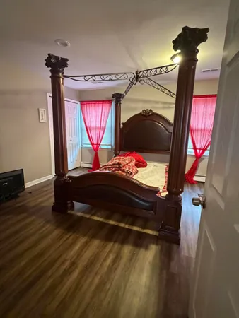 $1,300 | 2126 McGregor Avenue, Unit UPPR, Ypsilanti, MI 48198