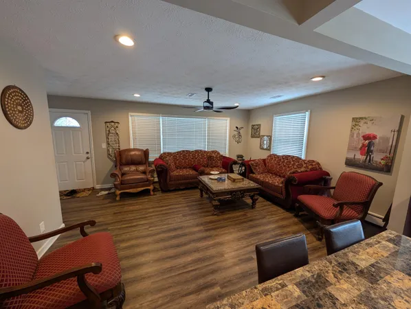 $1,300 | 2126 McGregor Avenue, Unit UPPR, Ypsilanti, MI 48198