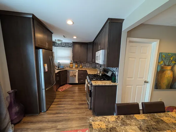 $1,300 | 2126 McGregor Avenue, Unit UPPR, Ypsilanti, MI 48198