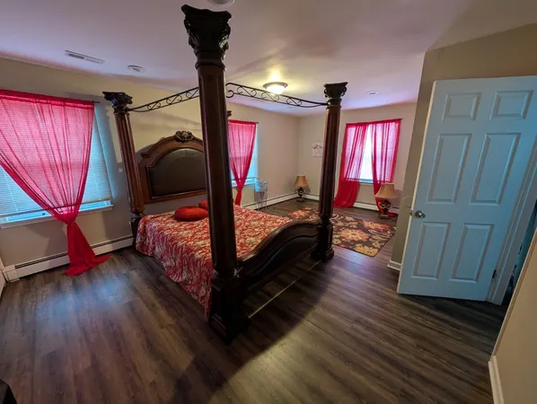 $1,300 | 2126 McGregor Avenue, Unit UPPR, Ypsilanti, MI 48198