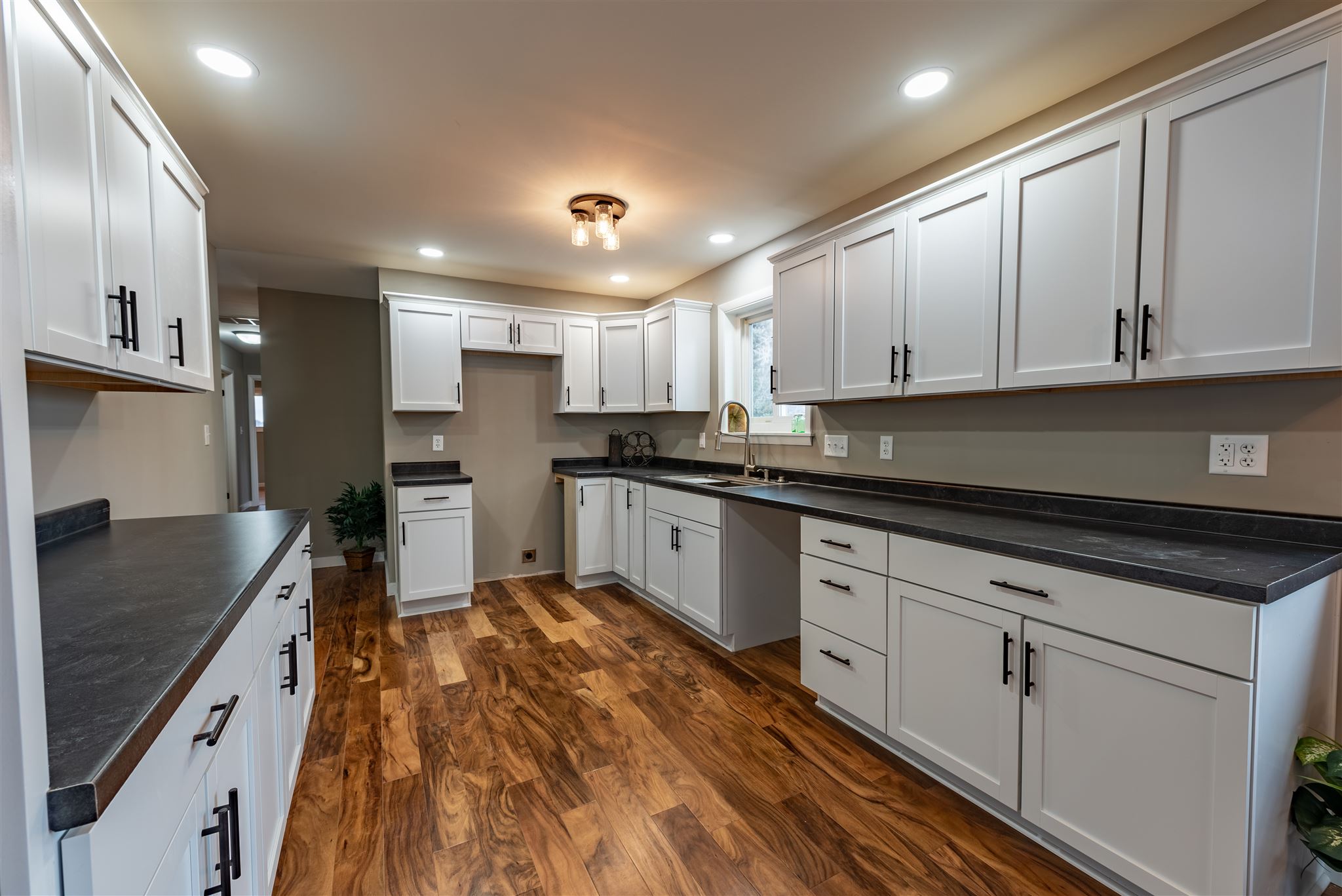 8120 Felger Road Fort Wayne, IN 46818 - Photo 10 of 22