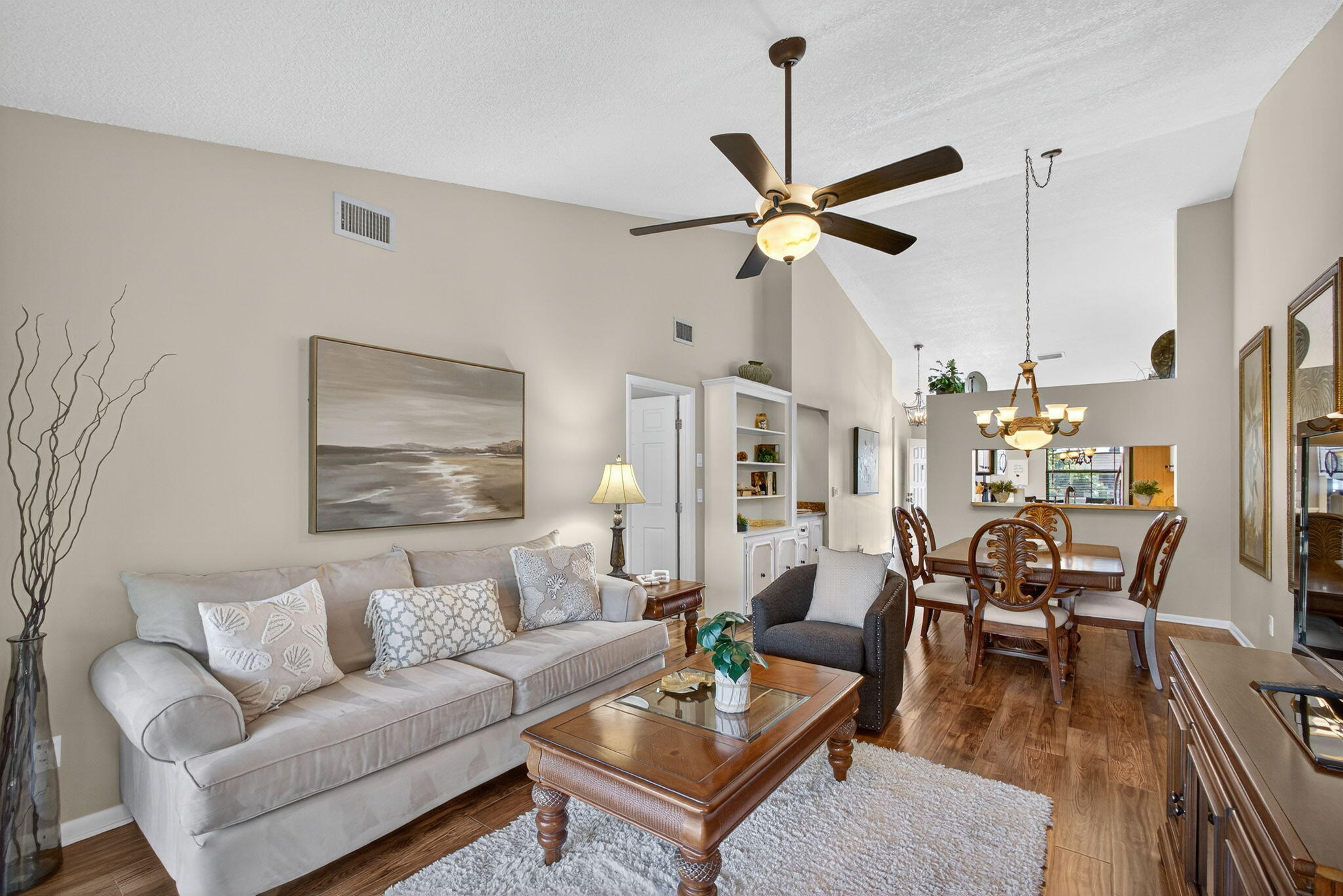 202 Pinecrest Circle, Unit B Jupiter, FL 33458 - Photo 16 of 44 Living Space