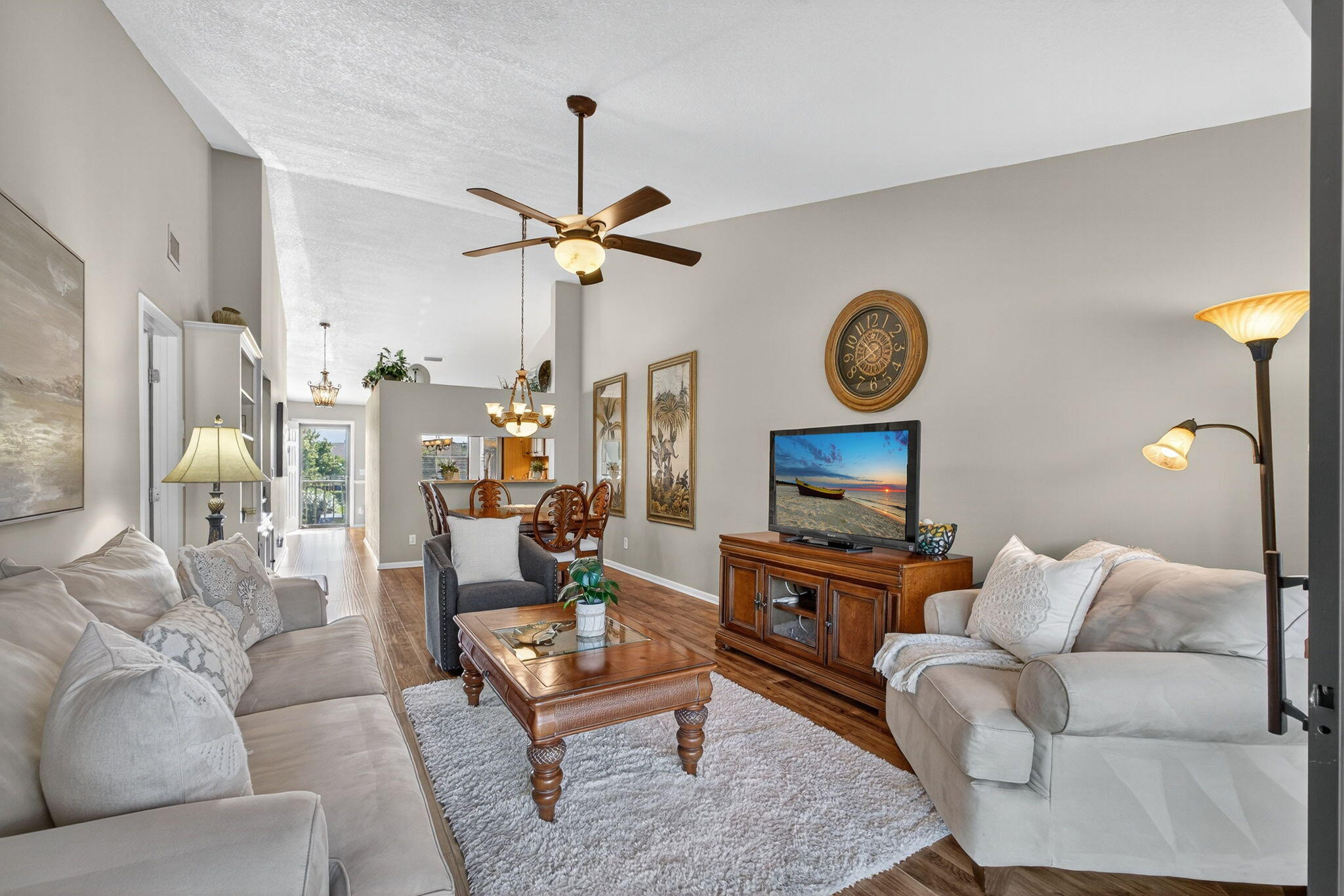 202 Pinecrest Circle, Unit B Jupiter, FL 33458 - Photo 17 of 44 Living Space