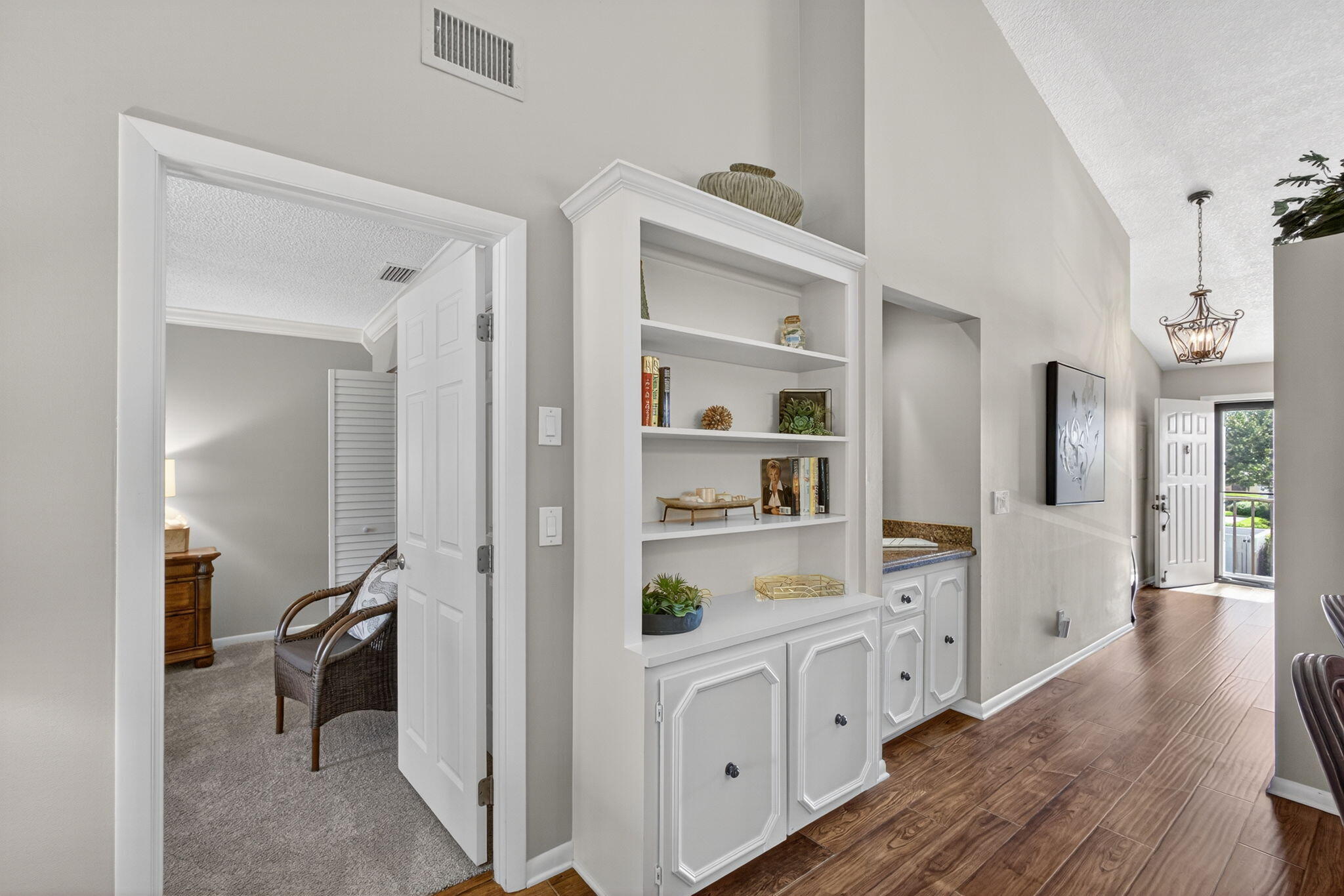 202 Pinecrest Circle, Unit B Jupiter, FL 33458 - Photo 18 of 44 24-web-or-mls-5D1A2675