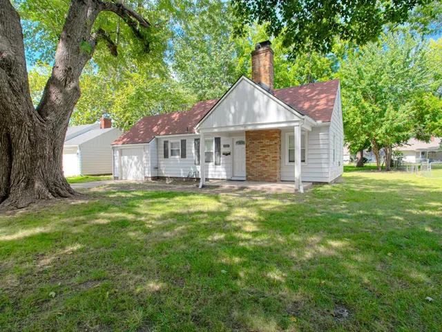 $194,450 | 1222 West 26th Street South, Independence, MO 64052