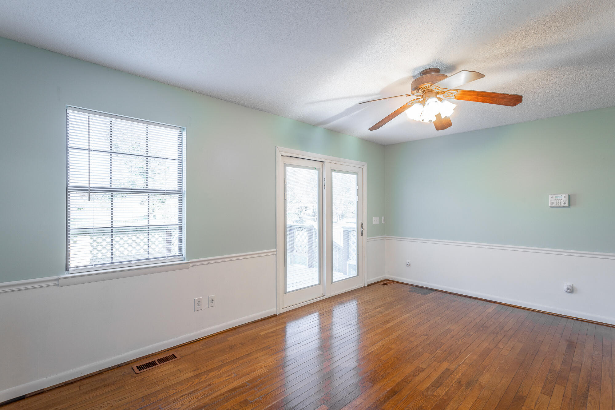 1801 Crabtree Road Hixson, TN 37343 - Photo 13 of 57 1801 Crabtree Road HD-12