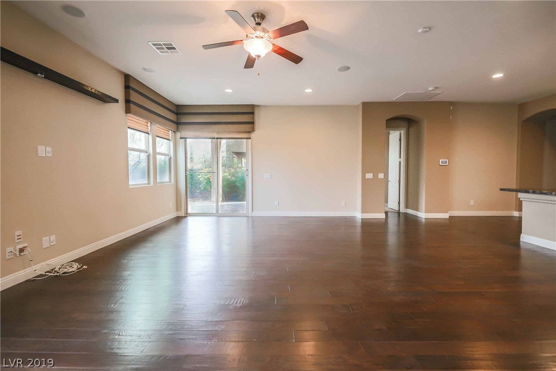 68 Newton Ridge Way Las Vegas, NV 89183 - Photo 11 of 39 Gallery Image 11