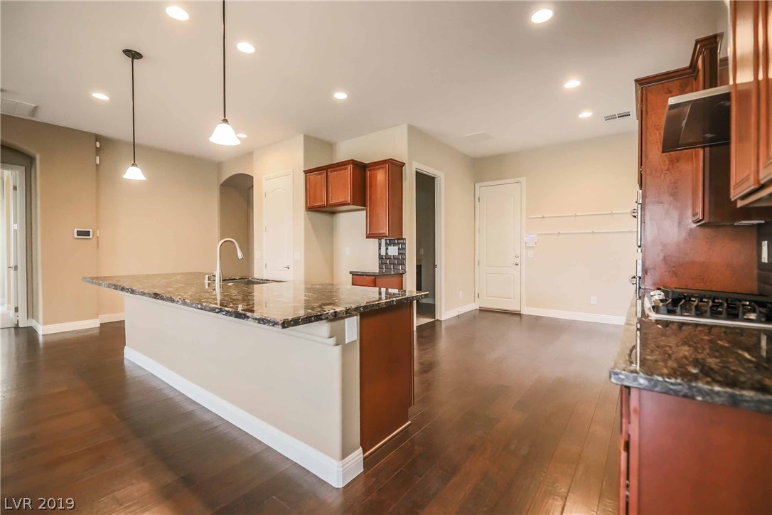 68 Newton Ridge Way Las Vegas, NV 89183 - Photo 12 of 39 Gallery Image 12