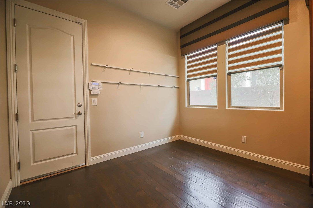 68 Newton Ridge Way Las Vegas, NV 89183 - Photo 19 of 39 Gallery Image 19