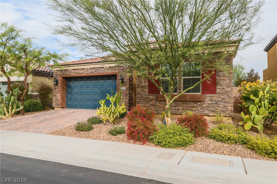 68 Newton Ridge Way Las Vegas, NV 89183 - Photo 3 of 39 Gallery Image 3