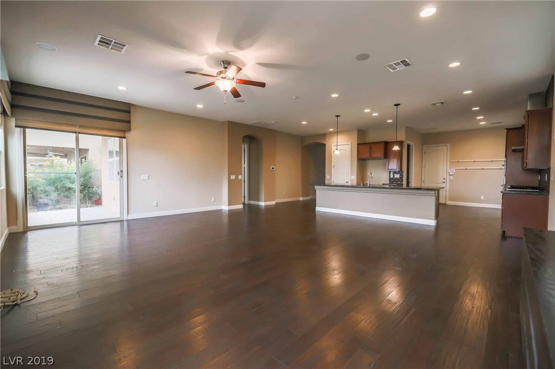 68 Newton Ridge Way Las Vegas, NV 89183 - Photo 7 of 39 Gallery Image 7