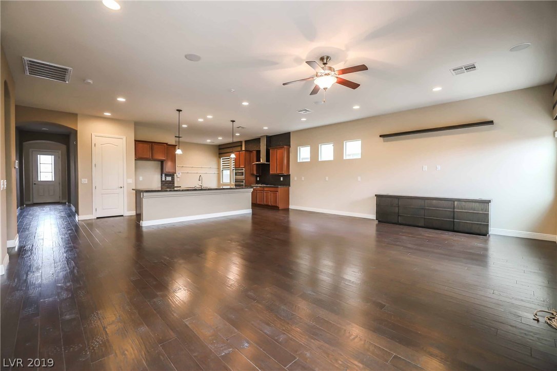 68 Newton Ridge Way Las Vegas, NV 89183 - Photo 8 of 39 Gallery Image 8