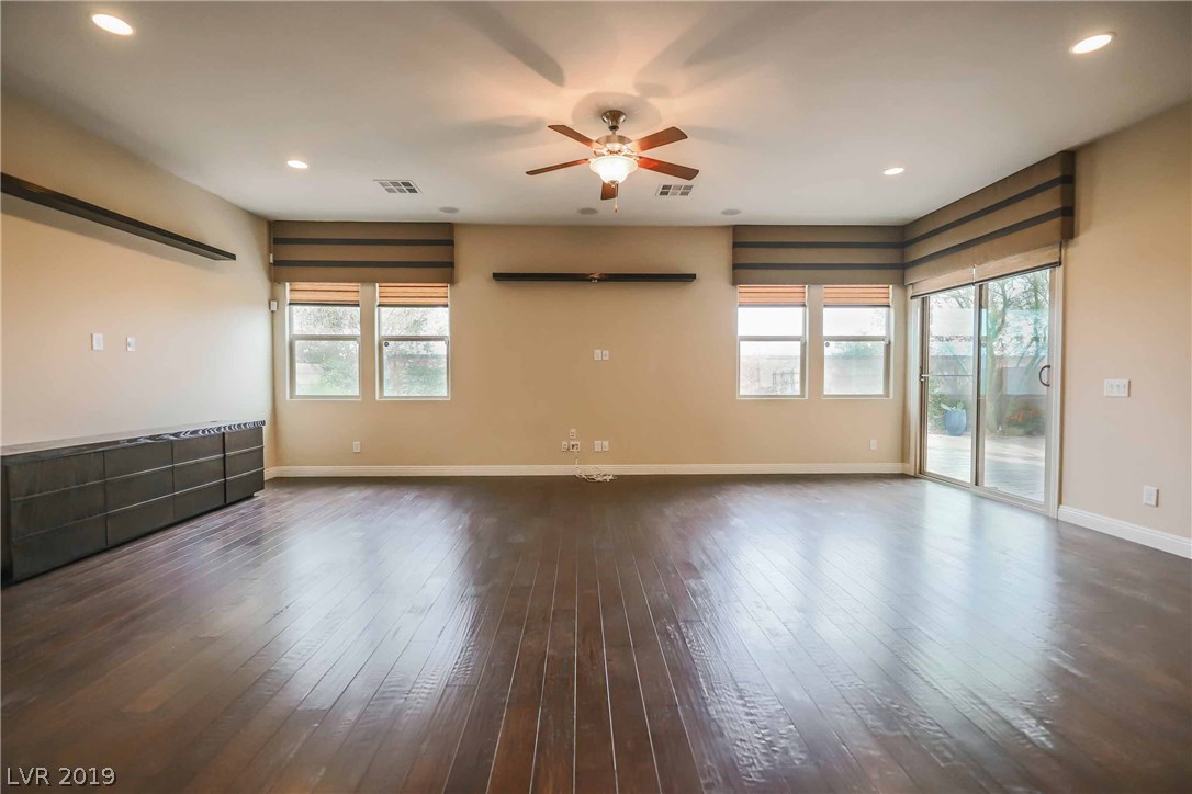 68 Newton Ridge Way Las Vegas, NV 89183 - Photo 10 of 39 Gallery Image 10