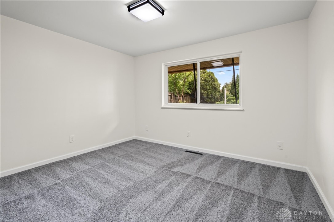 5732 Beth Road Huber Heights, OH 45424 - Photo 14 of 28 Gallery Image 14