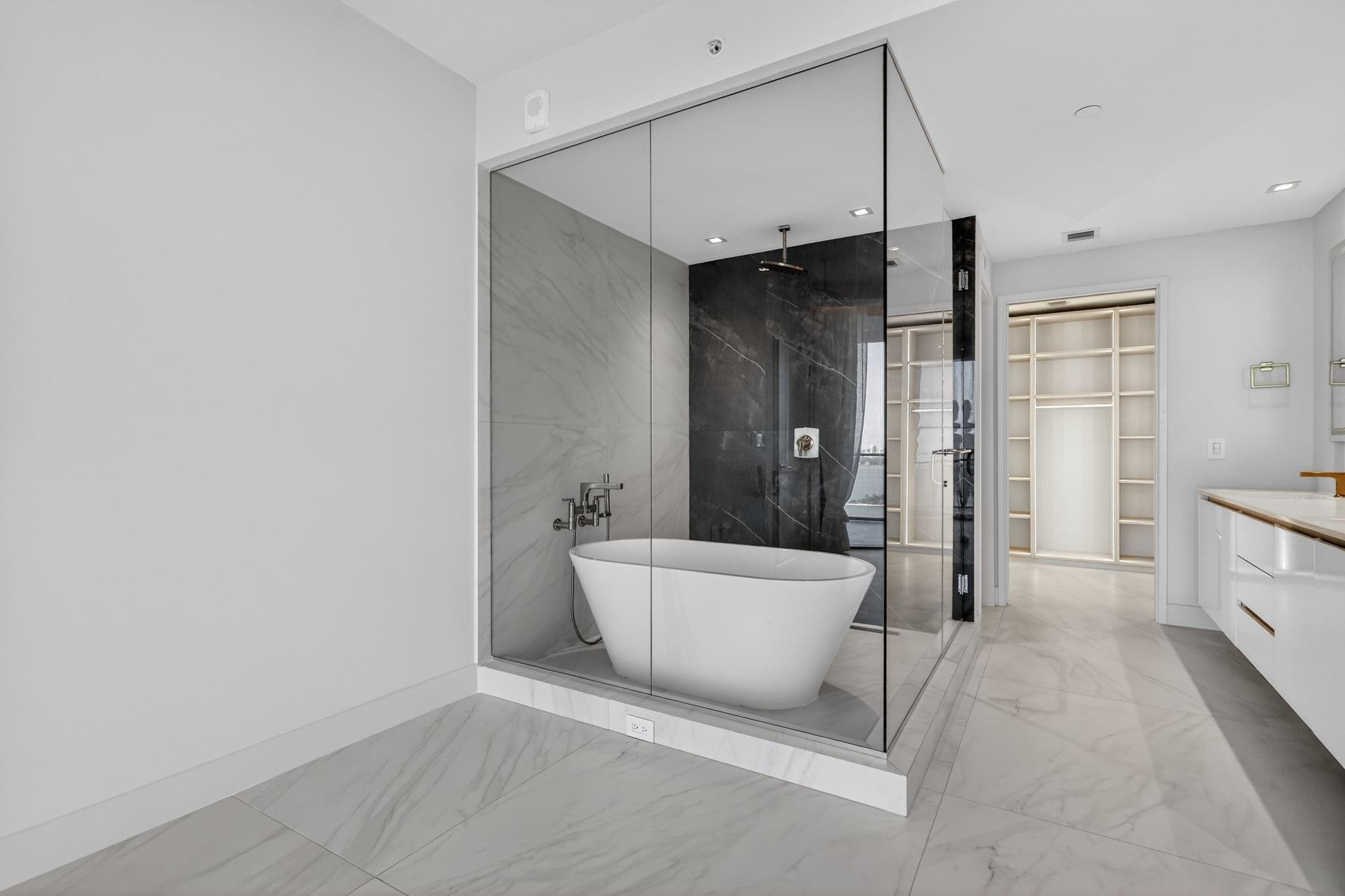700 Northeast 24th Street, Unit 2207 Miami, FL 33137 - Photo 23 of 83 Photo 23