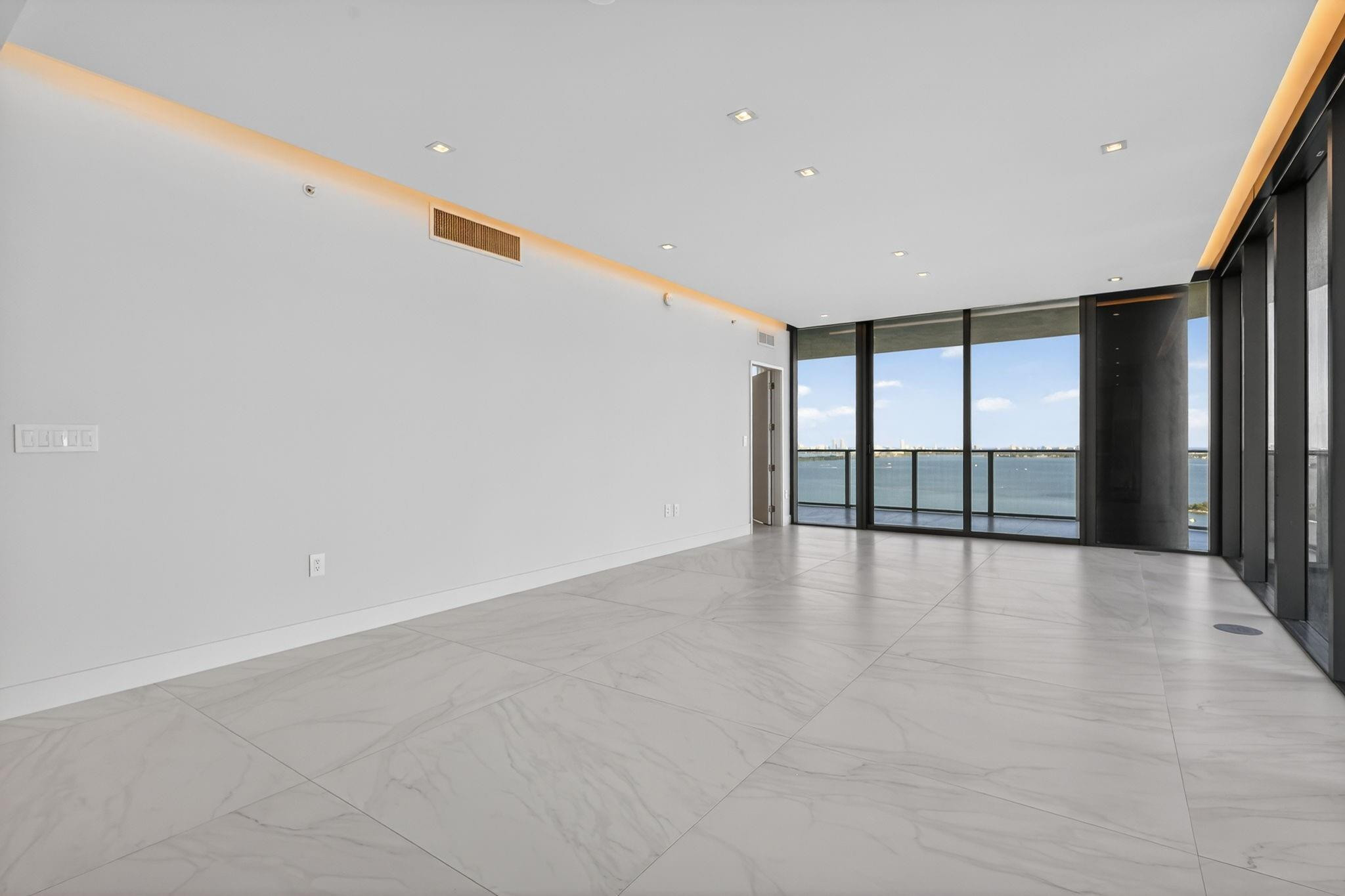 700 Northeast 24th Street, Unit 2207 Miami, FL 33137 - Photo 6 of 83 Photo 6