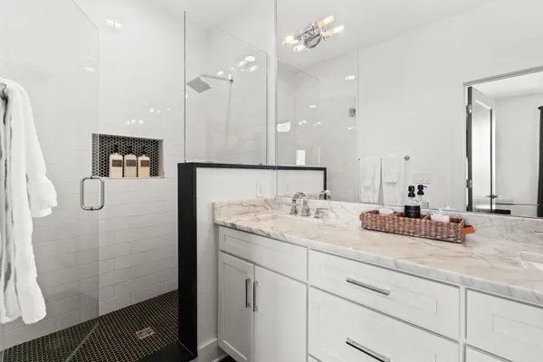 $699,900 | 510 31st Avenue North, Nashville, TN 37209