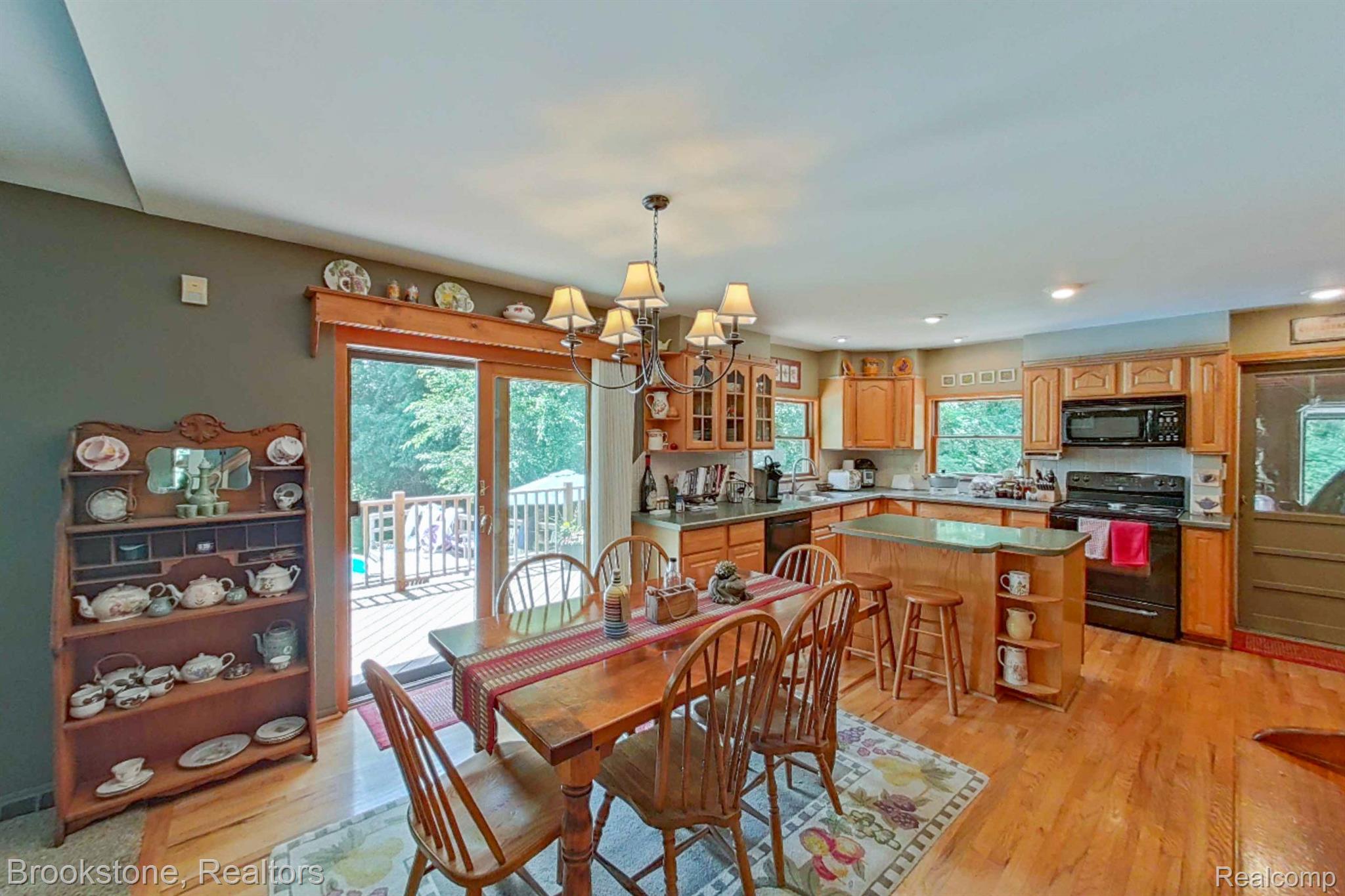 8455 Rattalee Lake Road Clarkston, MI 48348 - Photo 11 of 62 Gallery Image 11