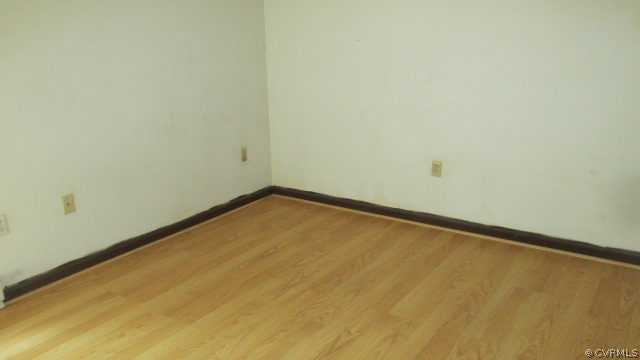 4011 Old Shore Road Blackstone, VA 23824 - Photo 6 of 12 Gallery Image 6